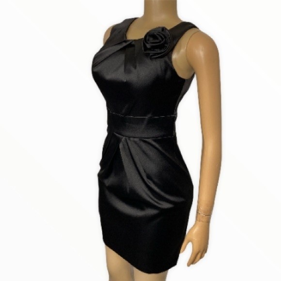 B.Wear Dress Satin stealth black pleated rose detail size 3 - Picture 3 of 13